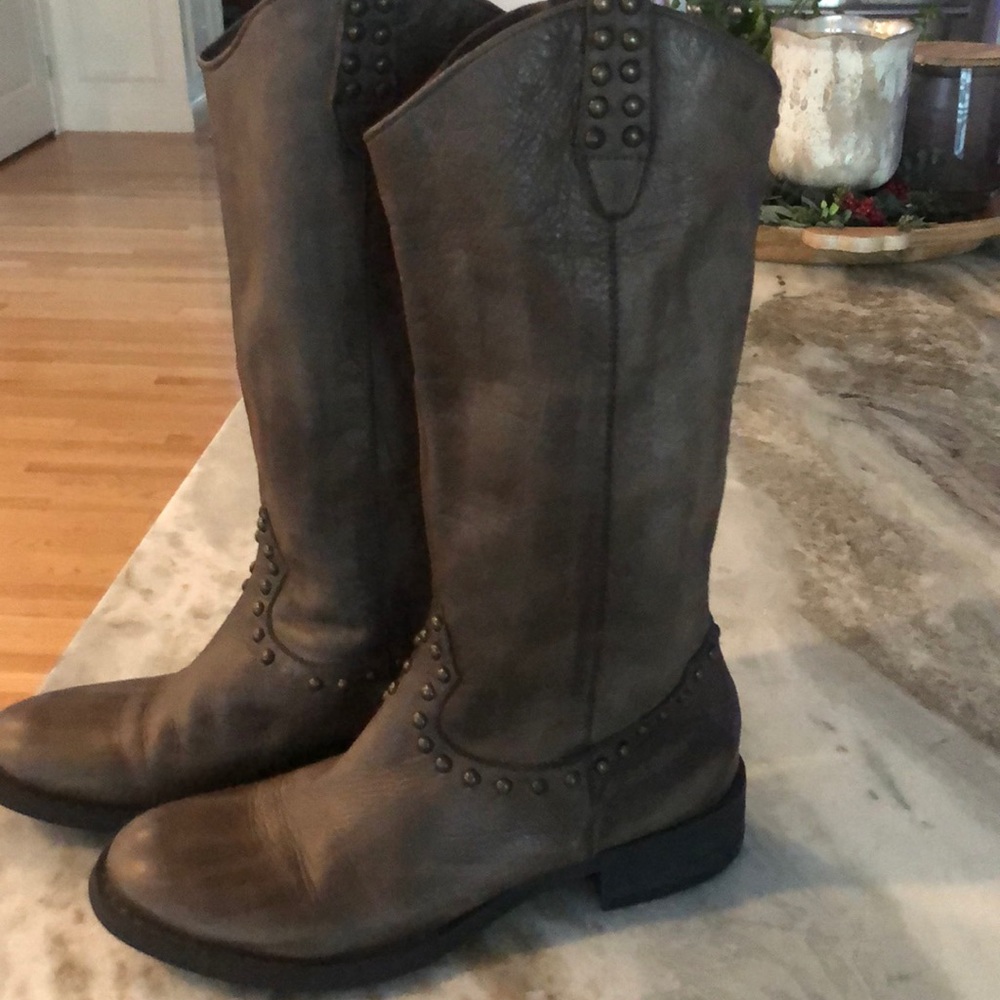 Beautiful, unique, like new boots
